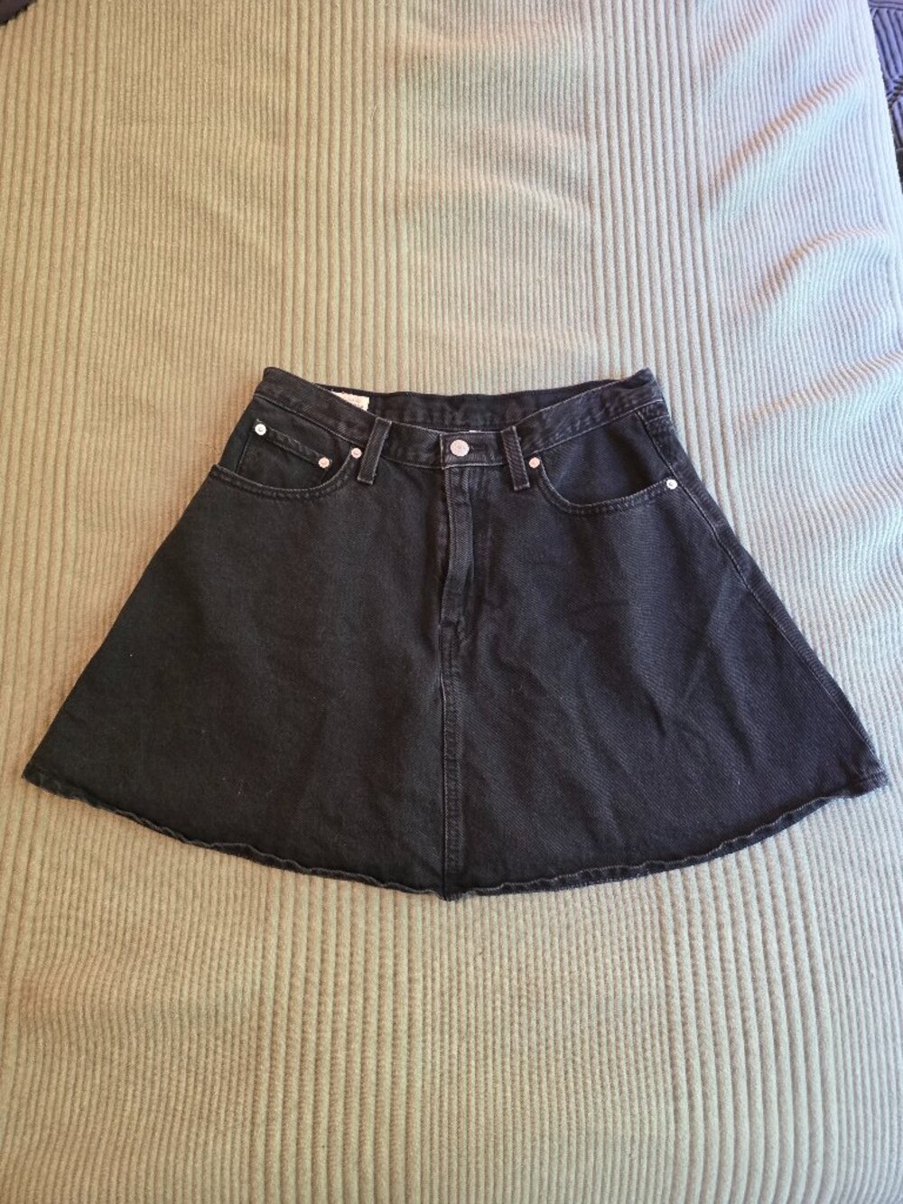 Levi's Mini Flounce Skirt black denim size 29